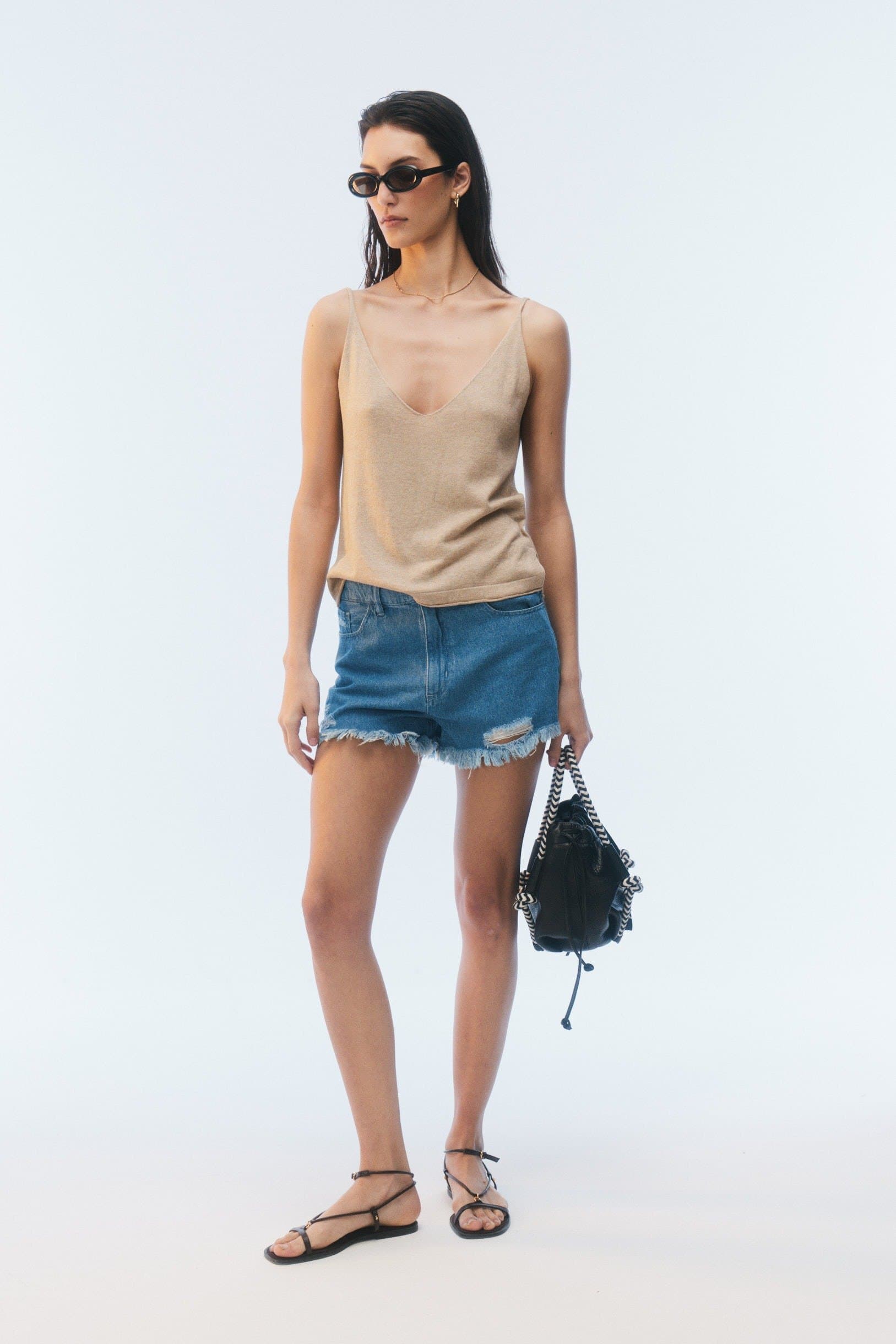 MUSCULOSA AKINA