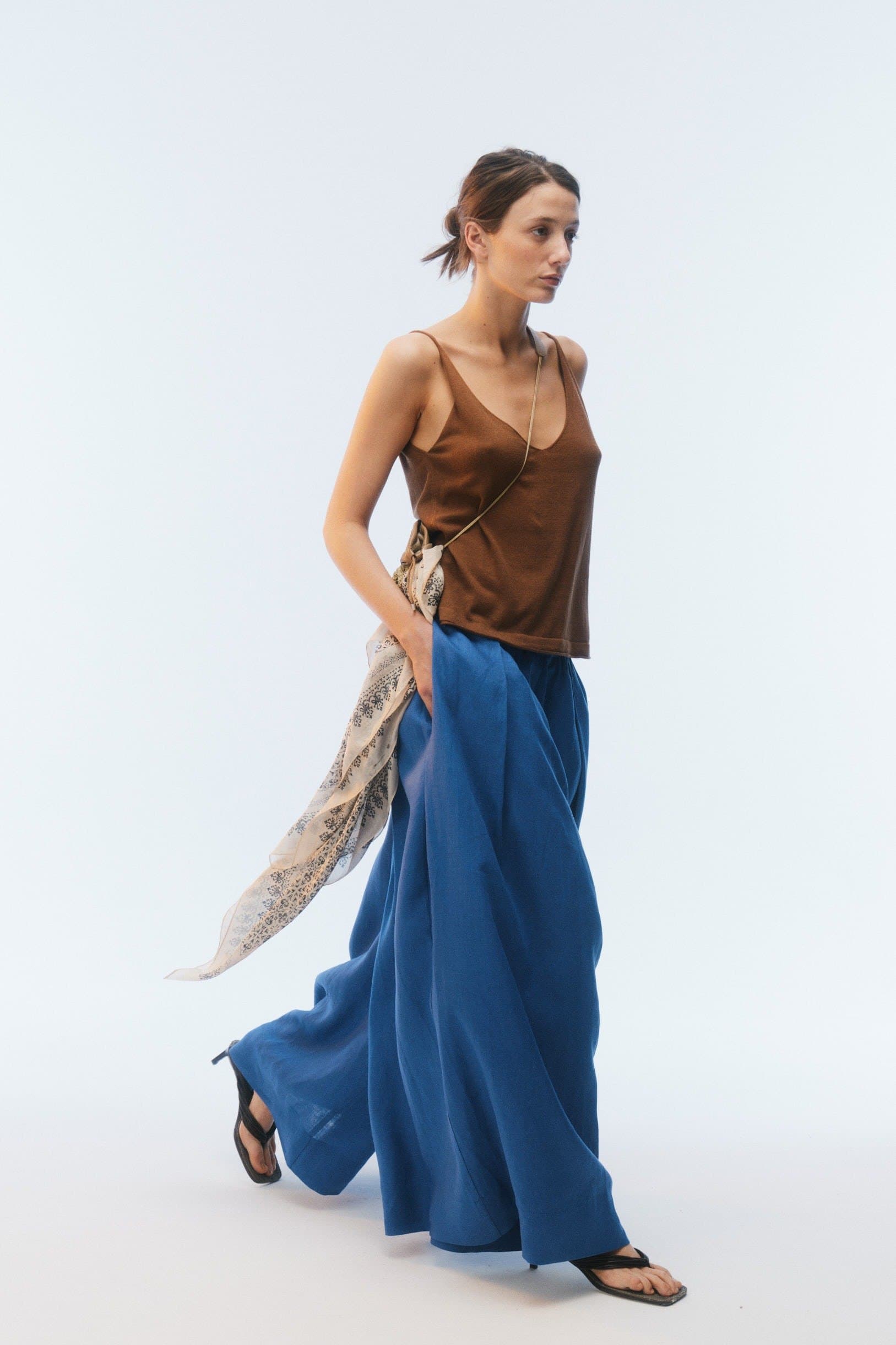 MUSCULOSA AKINA