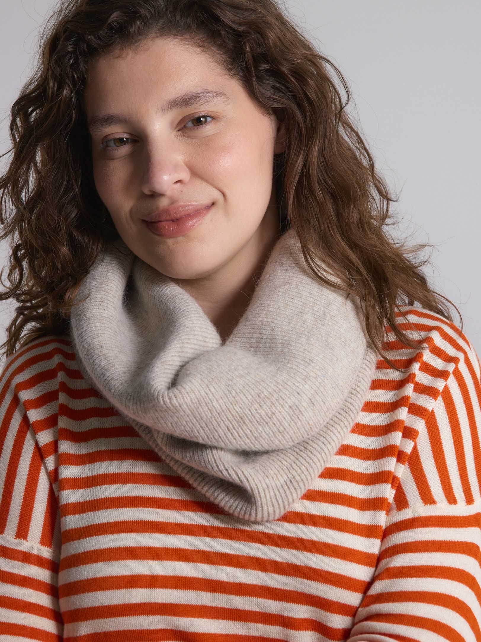 Cuello Alegra