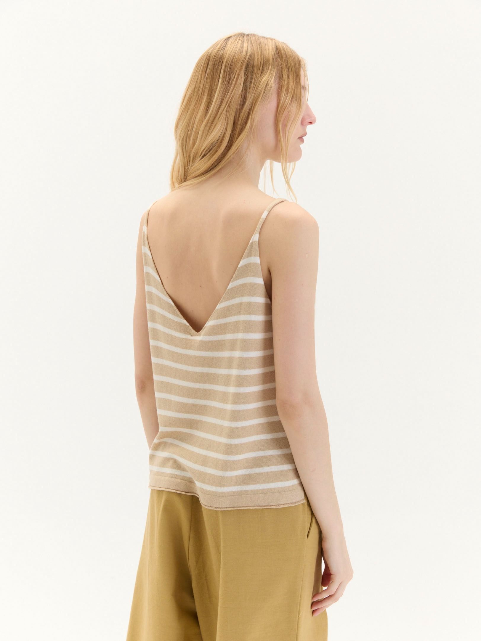 Musculosa Akinarette