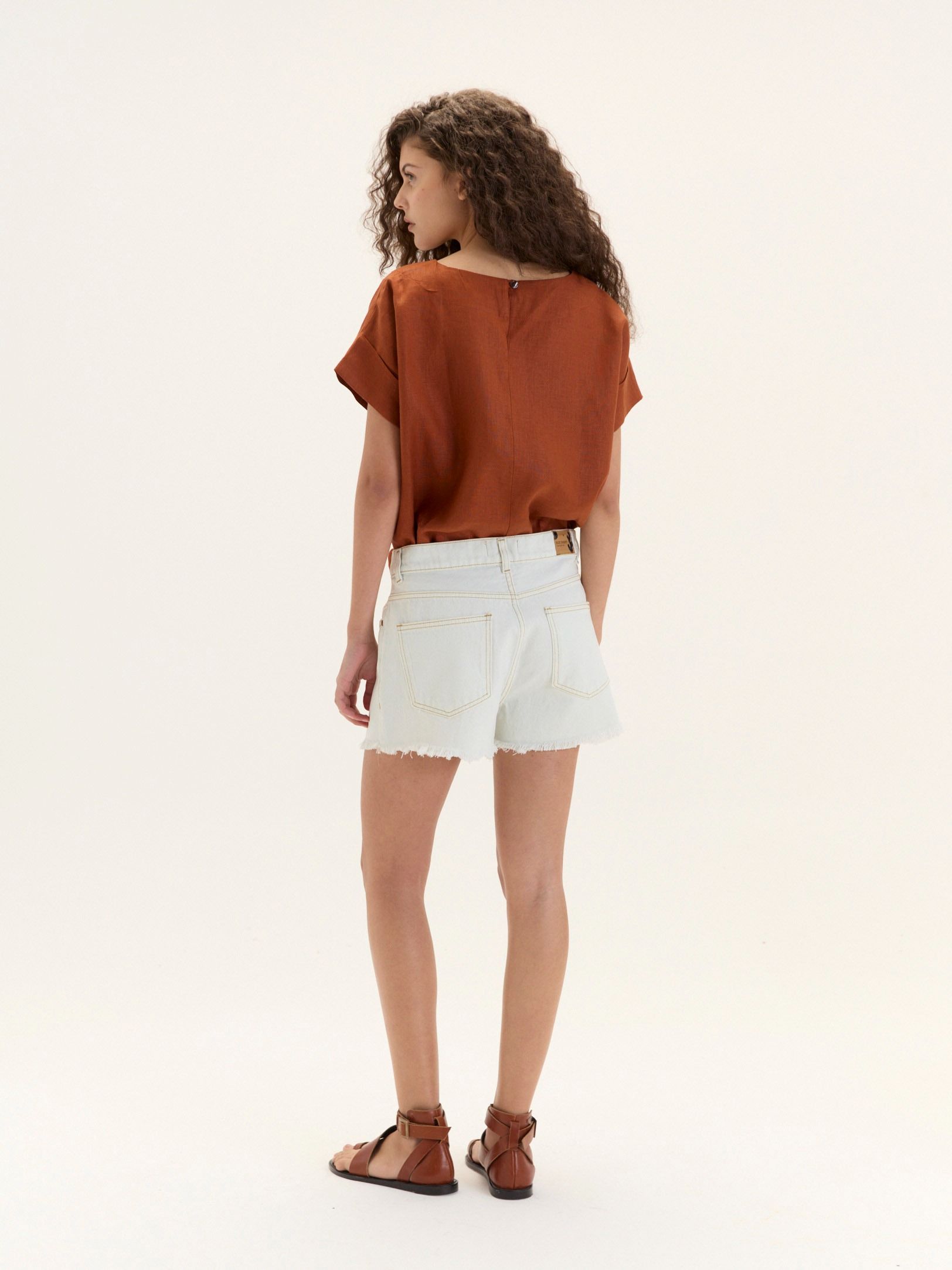 Short Mia