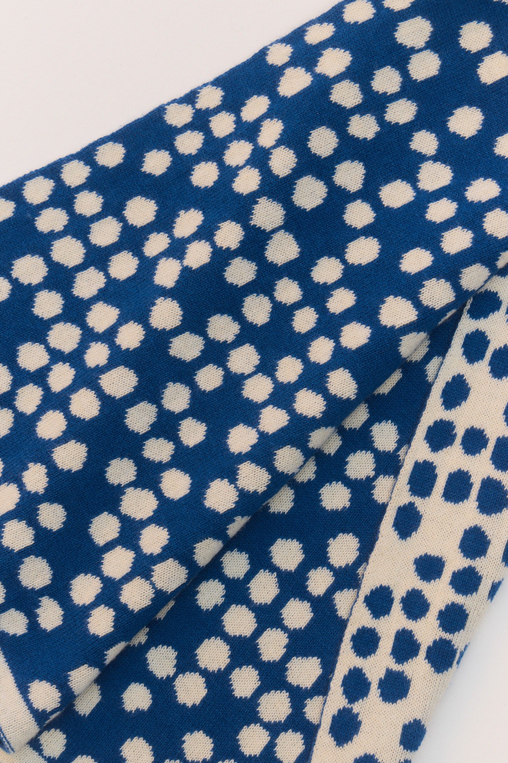 CHALINA DOTS