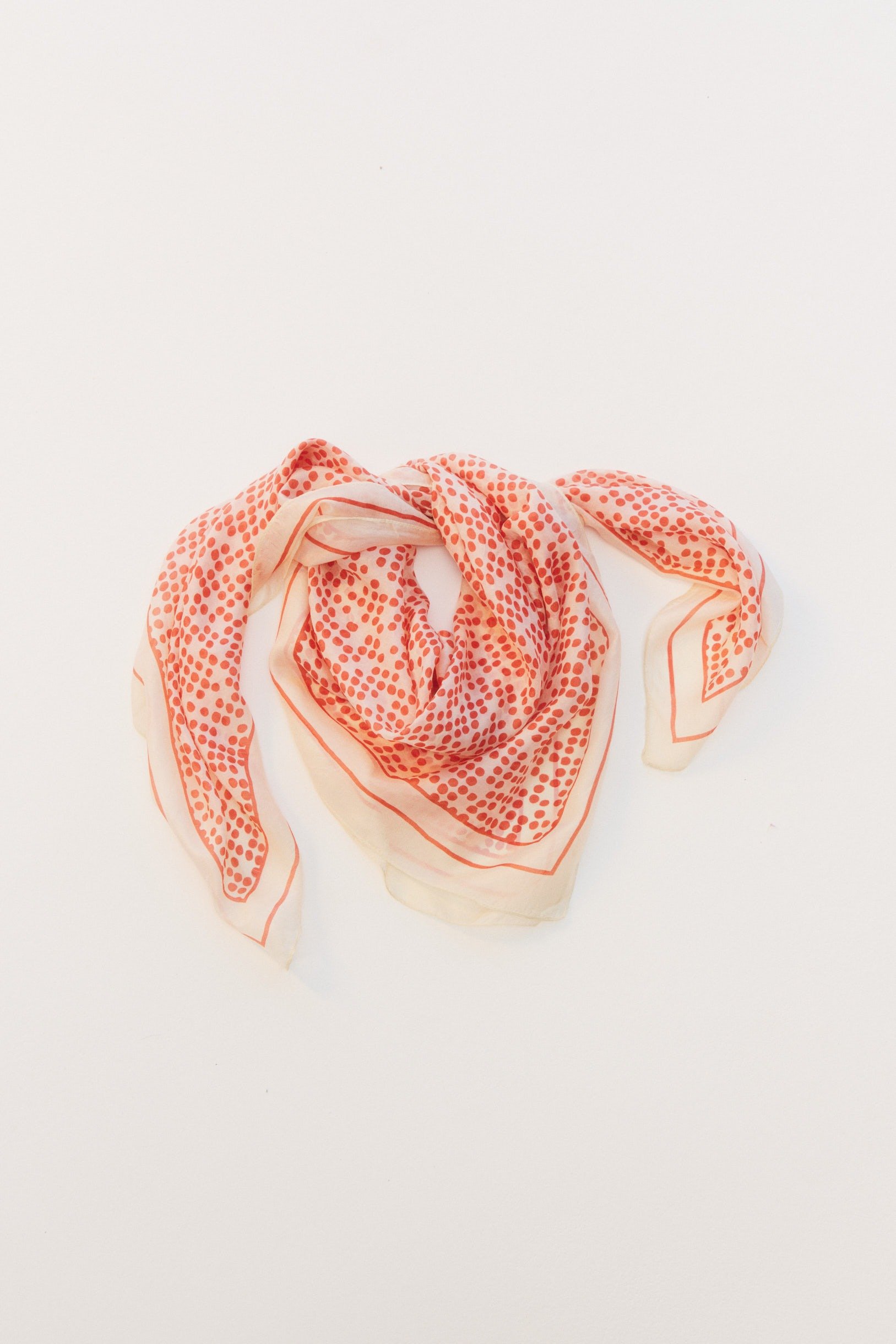 PAÑUELO DOTS
